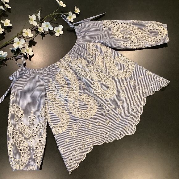 Express Off Shoulder Gathered Peasant Top Floral Eyelet Embroidery Cutouts - Picture 8 of 12